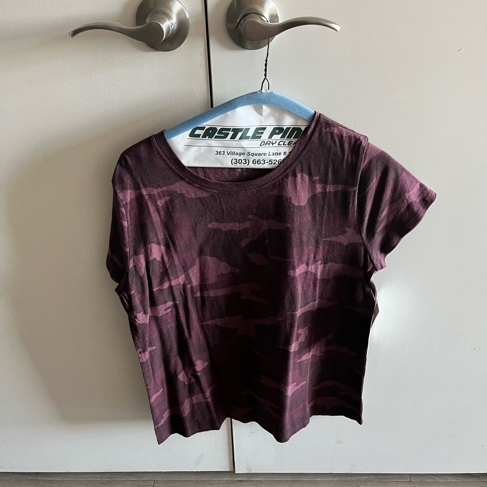 Athleta camo tee
